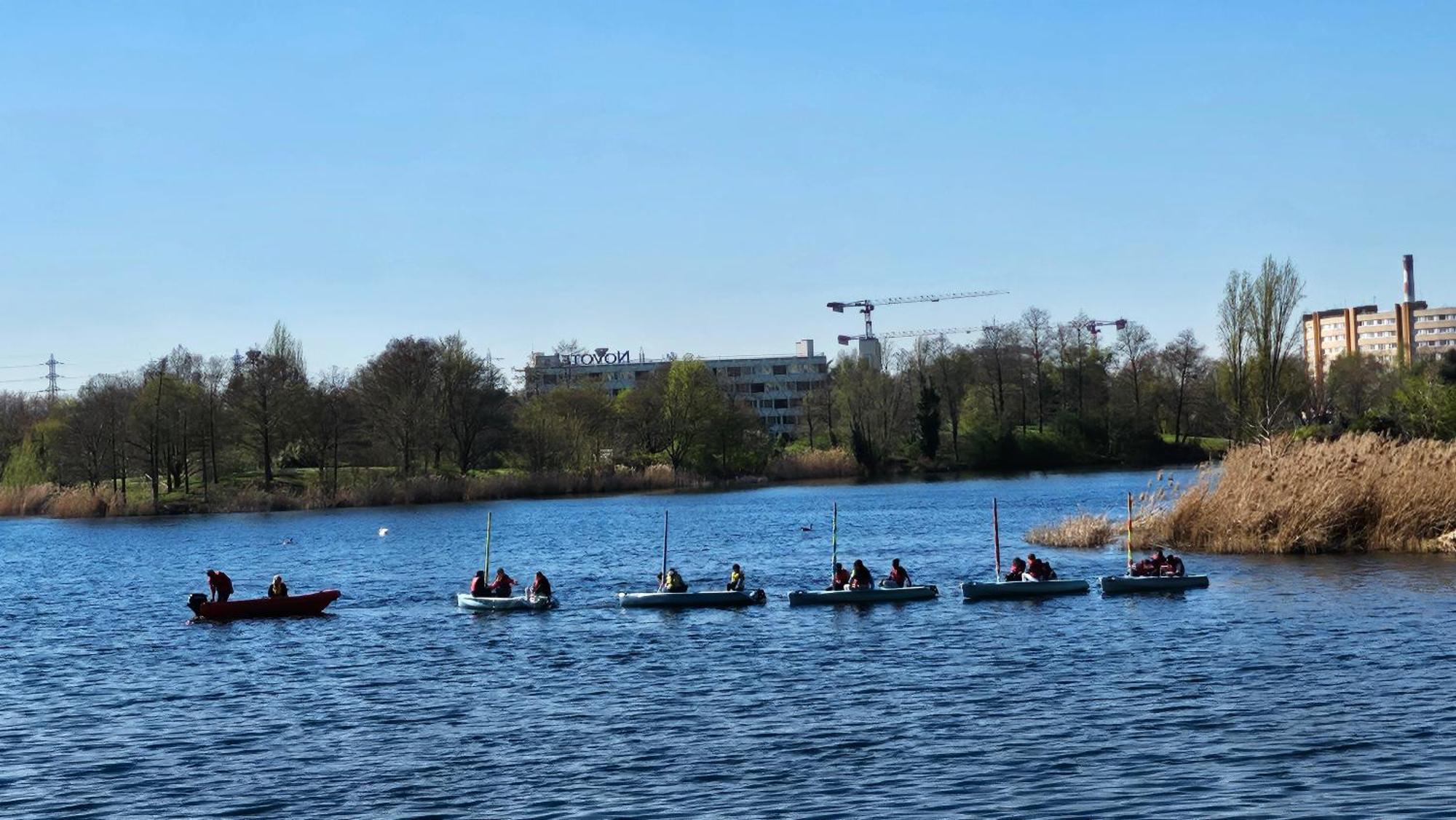 Chambres D'Hotes "The Lake House" - 20 Min To Paris By Metro 克雷泰伊 外观 照片